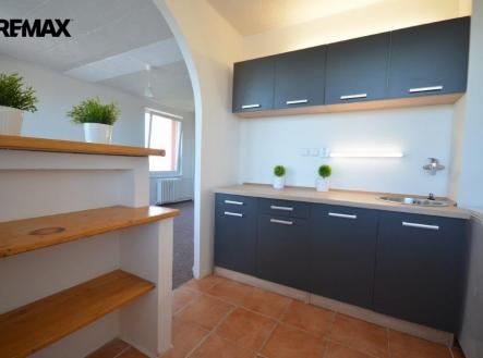 Pronájem bytu, 2+1, 57 m²