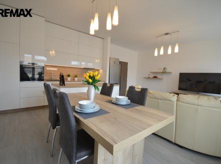 Pronájem bytu, 3+kk, 100 m²