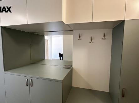 Pronájem bytu, 2+kk, 43 m²