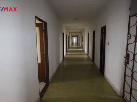 Pronájem skladovací prostor, 25 m²