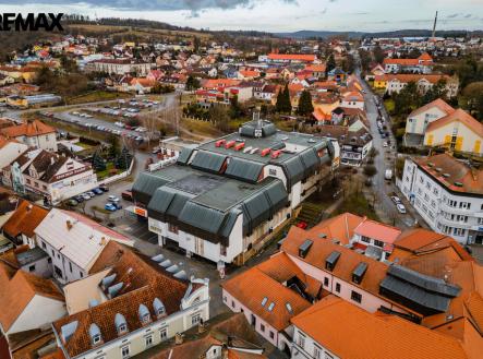 Pronájem výrobní prostor, 1 696 m²