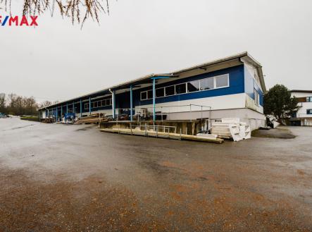 Pronájem skladovací prostor, 641 m²