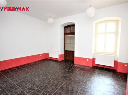 Pronájem - obchodní prostor, 34 m²