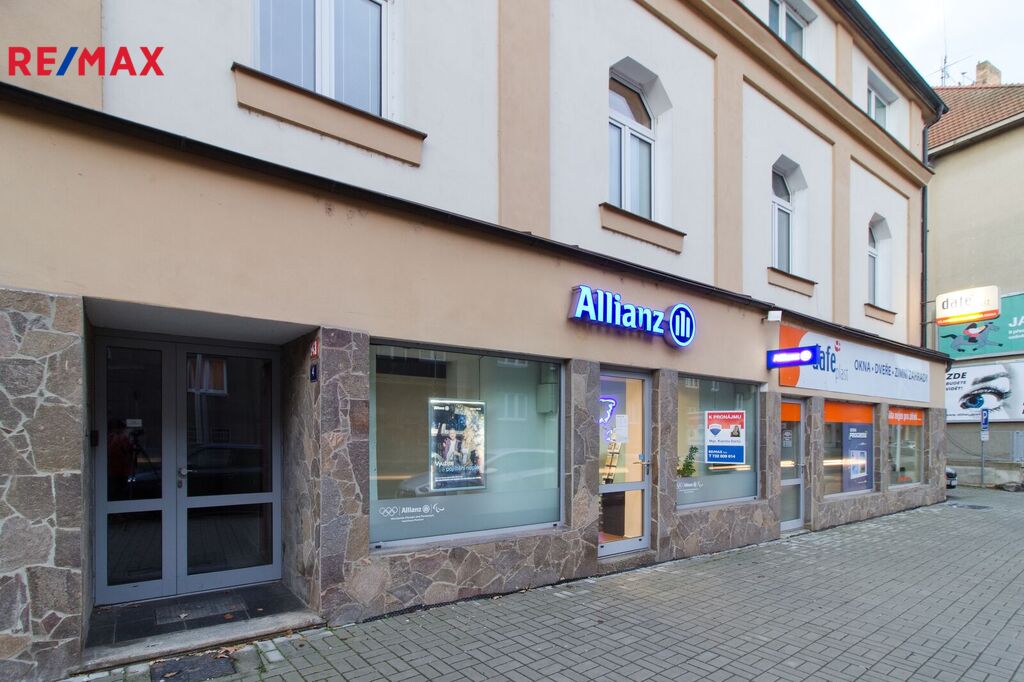 allianz-02-dum.jpg