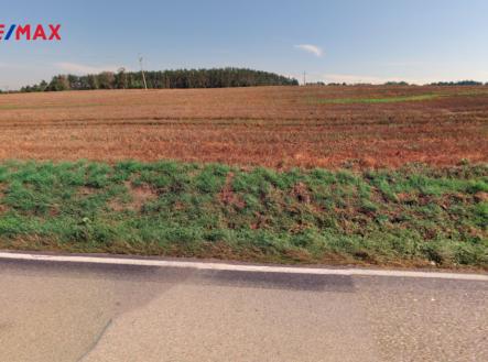 Prodej pozemku pro bydlení, 1 675 m²