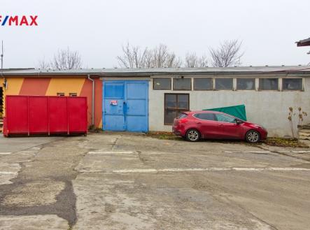 Pronájem skladovací prostor, 170 m²