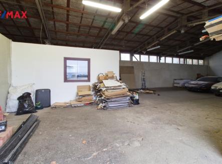Pronájem skladovací prostor, 170 m²