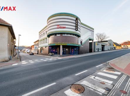 Pronájem restaurace, 305 m²