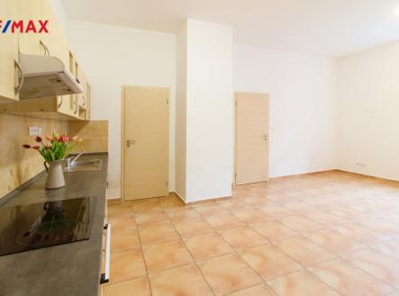 Pronájem bytu, 1+1, 50 m²