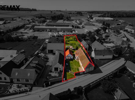 Prodej pozemku pro bydlení, 1 355 m²