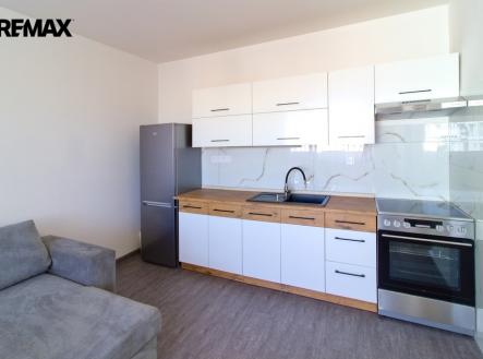 Pronájem bytu, 2+kk, 42 m²