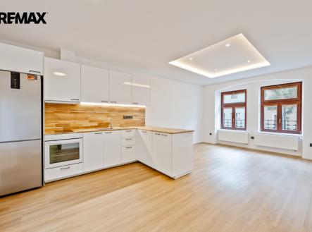 Pronájem bytu, 1+kk, 39 m²