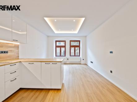 Pronájem bytu, 1+kk, 39 m²