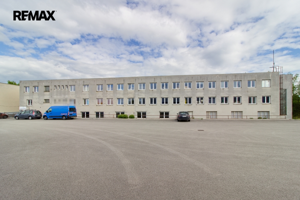 cekanice-kancelare-01-dum.jpg