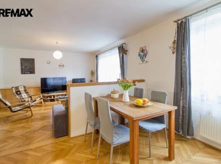 Pronájem bytu, 2+kk, 58 m²
