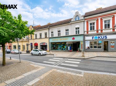 Pronájem obchodní prostory, 528 m²