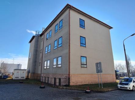 Pronájem obchodní prostor, 1 400 m²