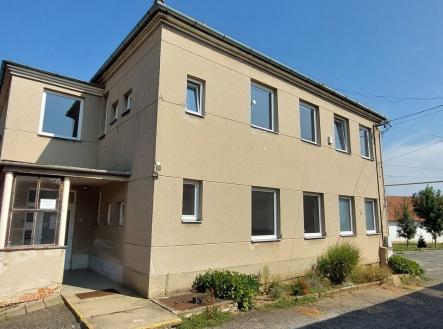 Pronájem skladovací prostor, 107 m²