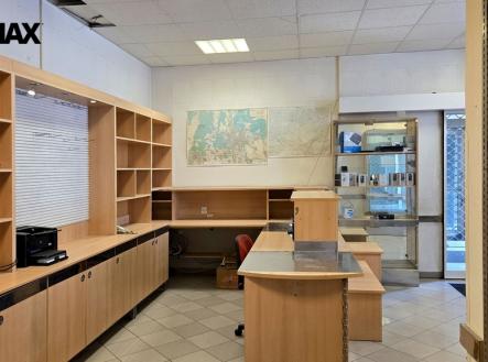 Prodej obchodní prostor, 98 m² obrázek