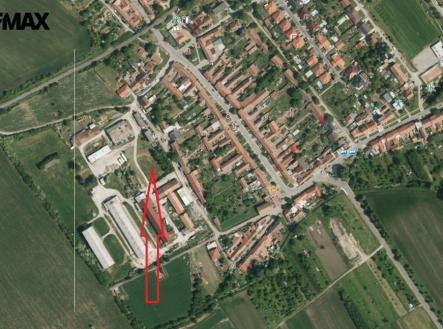 Prodej pozemku pro komerční výstavbu, 2 400 m²