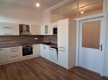 Pronájem bytu, 2+1, 102 m²