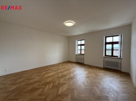 Pronájem bytu, 3+1, 120 m²