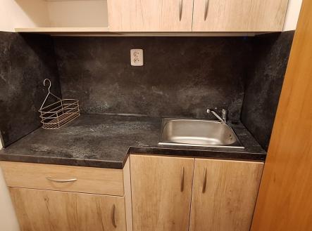 Pronájem bytu, 1+kk, 17 m²