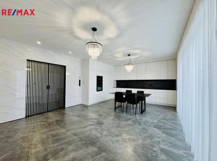 Pronájem bytu, 4+kk, 125 m²