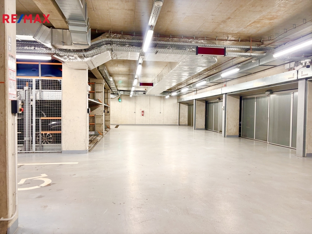 Pohled na vjezd do garáže