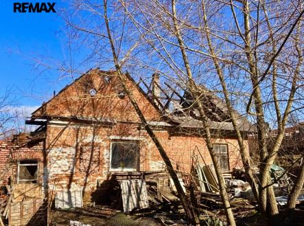 Prodej pozemku pro bydlení, 2 494 m²