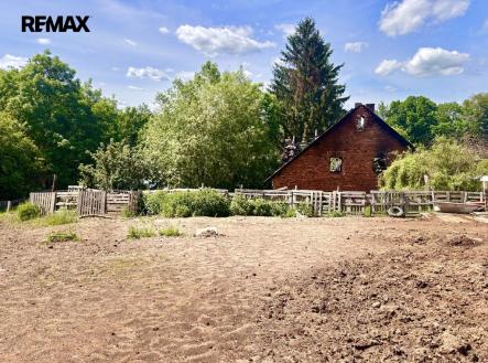 Prodej pozemku pro bydlení, 2 494 m²