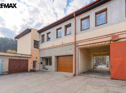 Prodej skladovací prostor, 2 749 m²