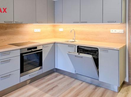 Pronájem bytu, 4+kk, 170 m²