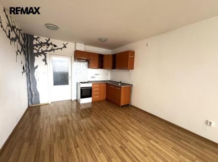 Pronájem bytu, 1+kk, 40 m²