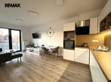 Pronájem bytu, 2+kk, 64 m²