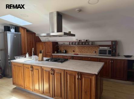 Pronájem bytu, 2+kk, 67 m²