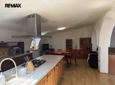 Pronájem bytu, 2+kk, 67 m²