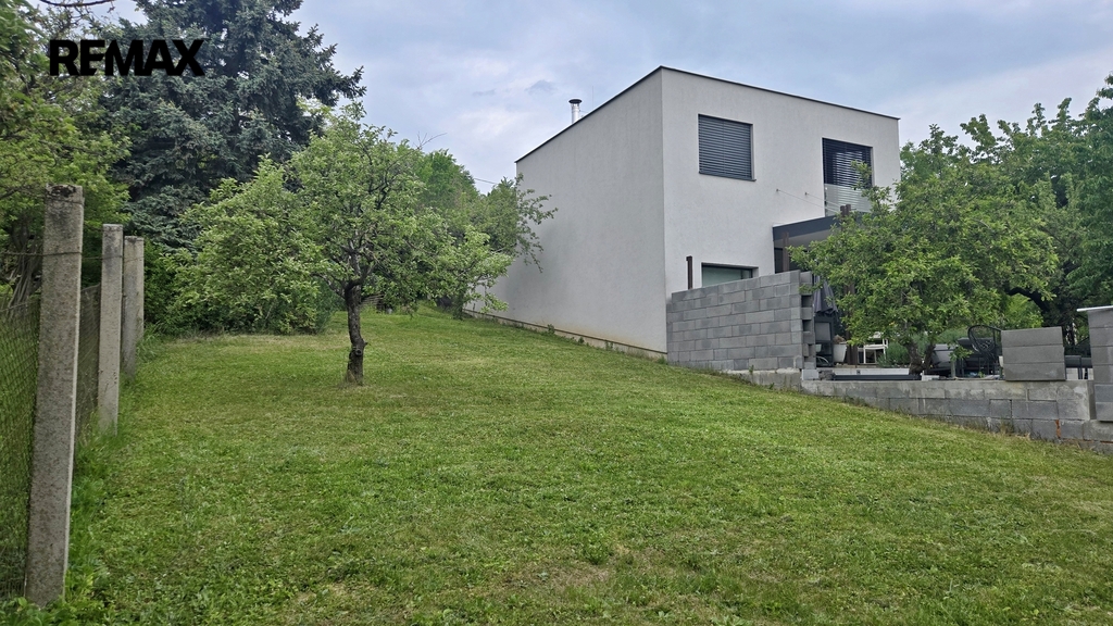 Stavební pozemek 673 m2, Luleč