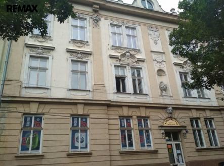 Pronájem kanceláře, 150 m²