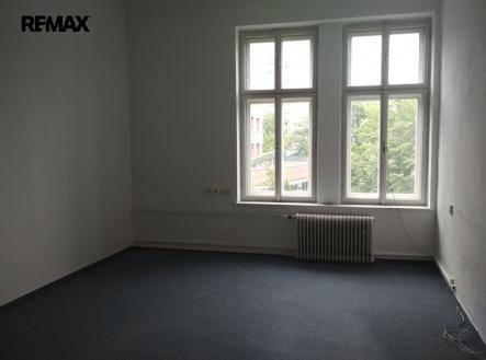 Pronájem kanceláře, 30 m²