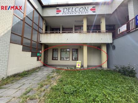 Pronájem - obchodní prostor, 256 m²