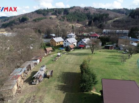 Prodej pozemku pro bydlení, 1 704 m²