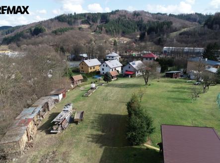 Prodej pozemku pro bydlení, 1 704 m²