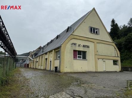 Pronájem výrobní prostor, 1 340 m²