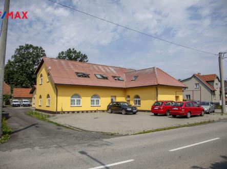 Pronájem - skladovací prostor, 183 m²