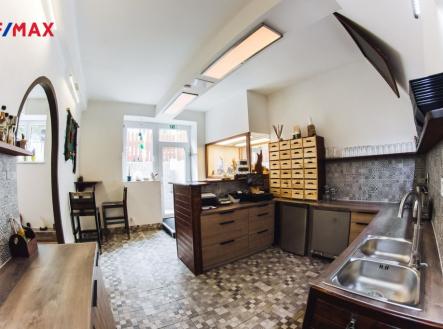 Prodej obchodní prostor, 44 m² obrázek