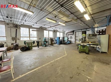 Pronájem výrobní prostor, 276 m²