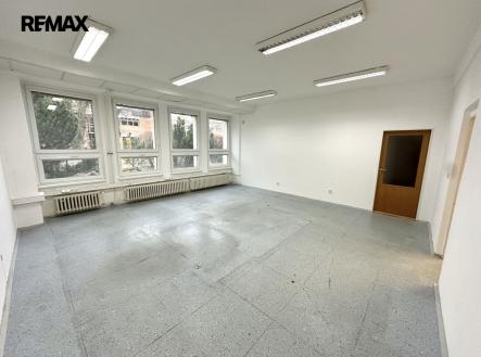 Pronájem kanceláře, 45 m²