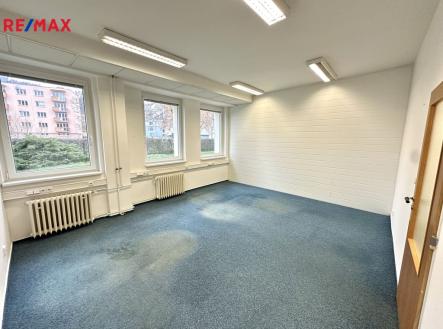 Pronájem kanceláře, 28 m²