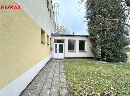 Pronájem kanceláře, 179 m²